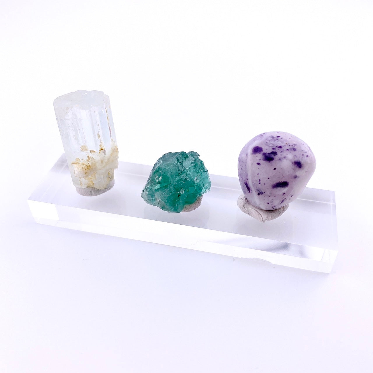 Acrylic mineral stand【ST005A~C】