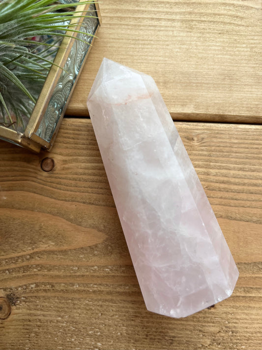 Rose quartz point【SP002】