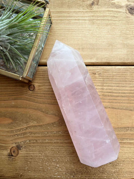 Rose quartz point【SP001】