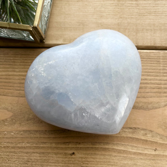 Blue calcite heart SMALL【SP036】