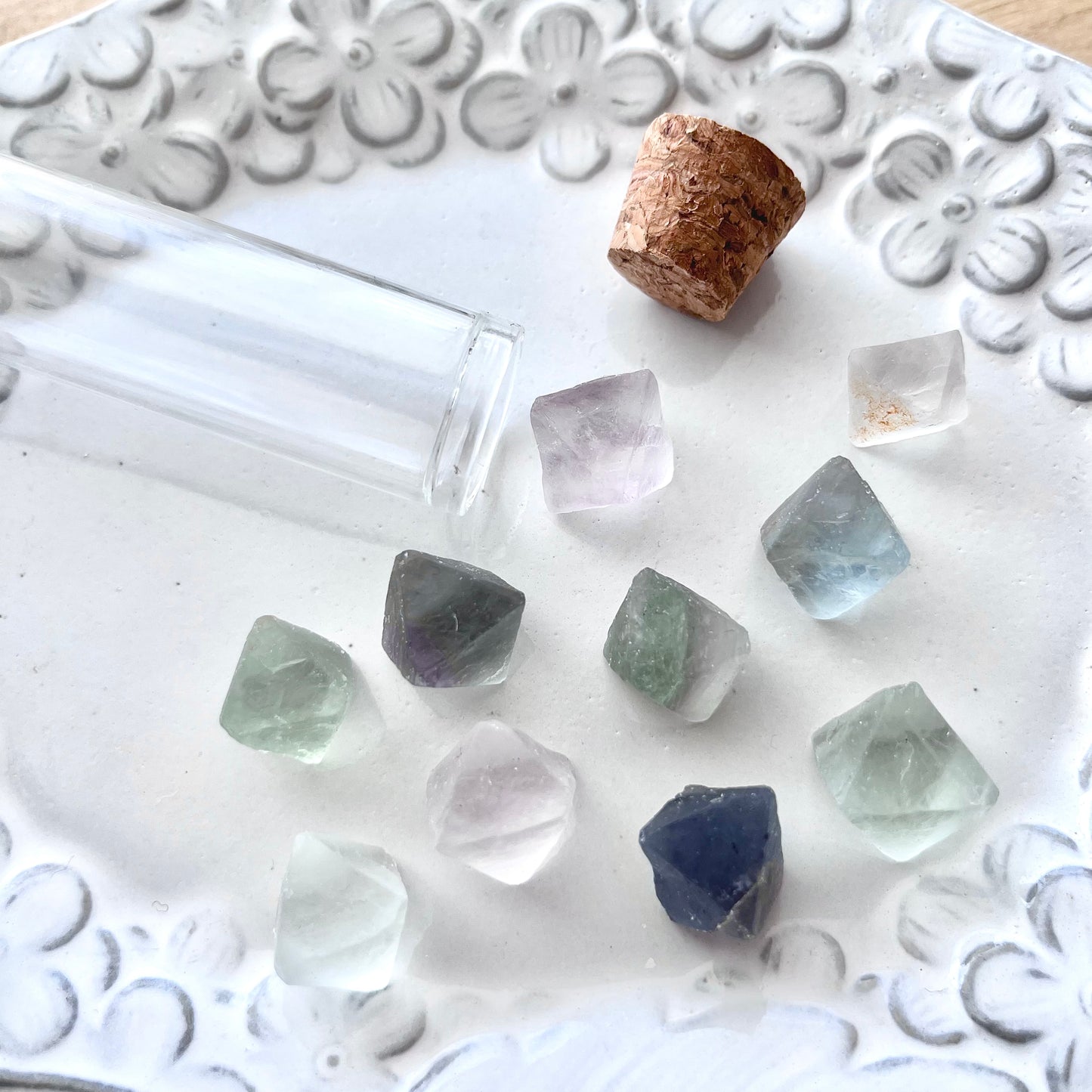 Fluorite Octahedrons Bottle A【FO008A】★ランダム発送