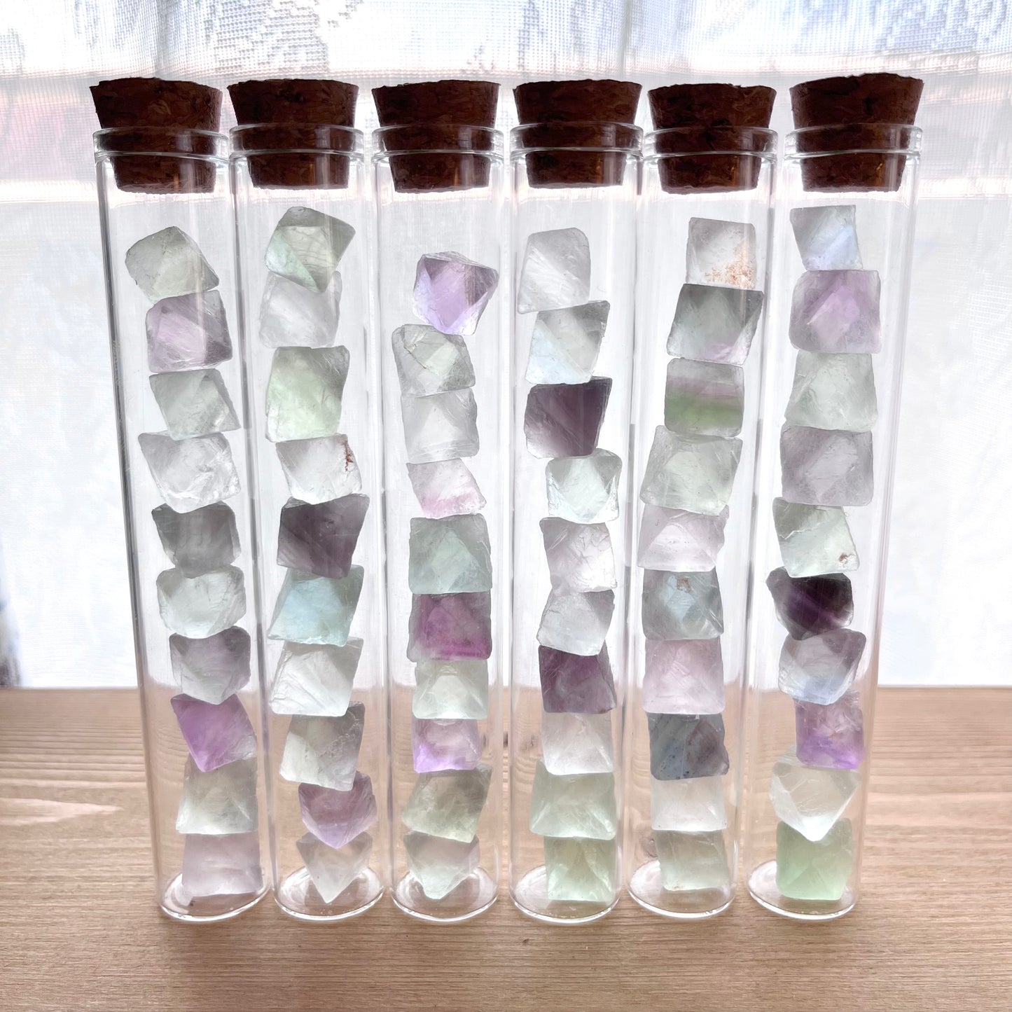 Fluorite Octahedrons Bottle A【FO008A】★ランダム発送