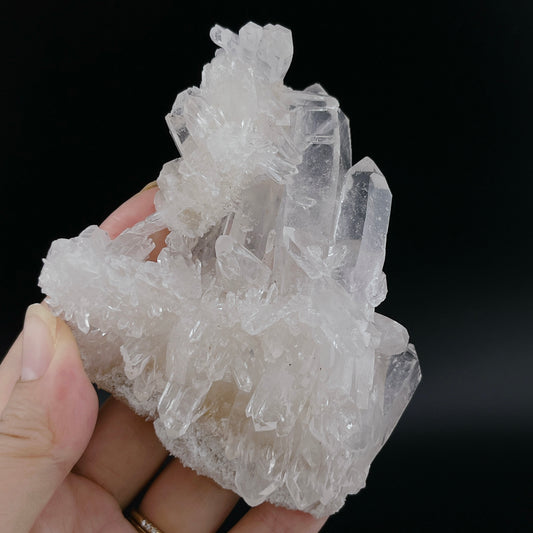 Manikaran Quartz cluster 【MA036】